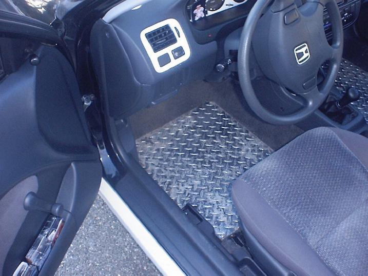 Diamond plate floormats
